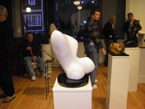 Pirouette - Marble with granite base